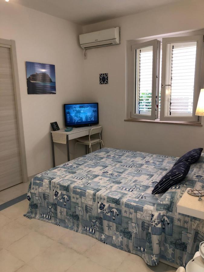 Апартаменти La Mesonette A Due Passi Dal Mare Тропеа Екстер'єр фото